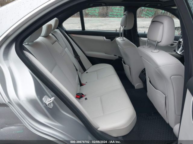 WDDGF4HB8EG229587 Mercedes-Benz C 250 Luxury/sport