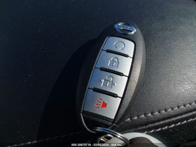 5N1AZ2MH4HN124157 Nissan MURANO S