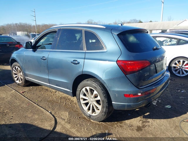 WA1LFAFP7FA029787 Audi Q5 2.0t Premium