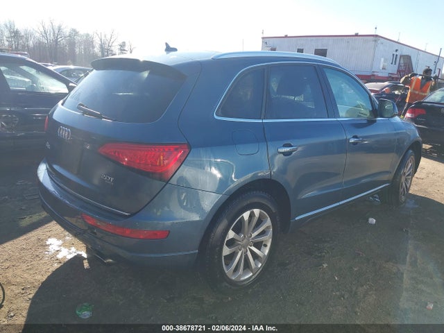 WA1LFAFP7FA029787 Audi Q5 2.0t Premium