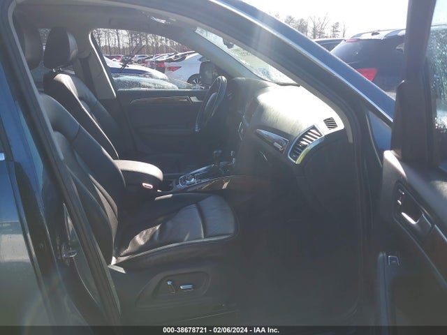 WA1LFAFP7FA029787 Audi Q5 2.0t Premium