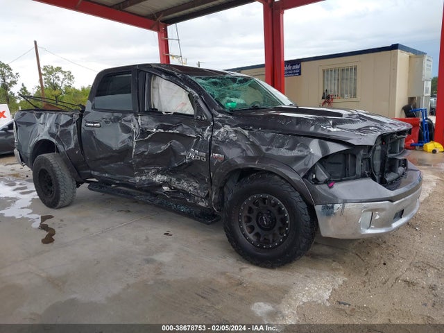 2017 RAM 1500 LARAMIE 4X4 5'7 BOX VIN: 1C6RR7NT9HS638800