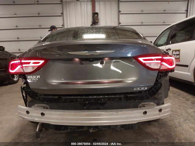 38678854 :رقم المزاد ، 1C3CCCAB7FN711412 vin ، 2015 Chrysler 200 Limited مزاد بيع