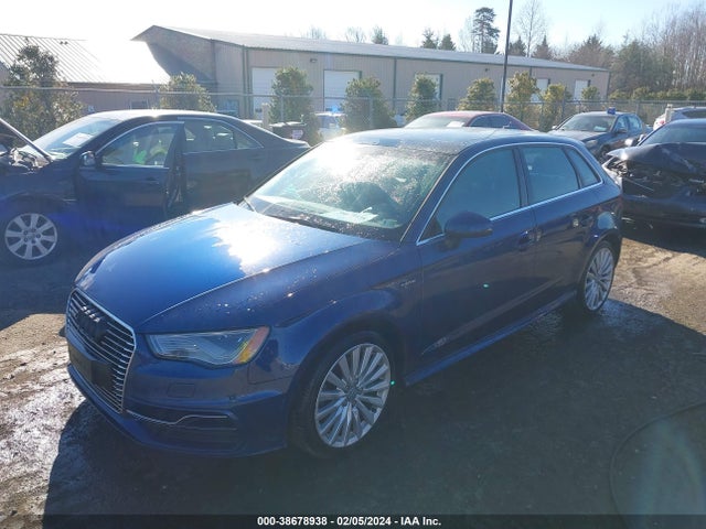 Audi A3 E-tron 1.4t Premium 2016 WAUTPBFF4GA050191 Image 2