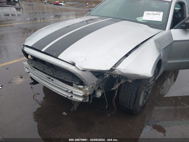 1ZVBP8AM7E5311064 Ford Mustang V6