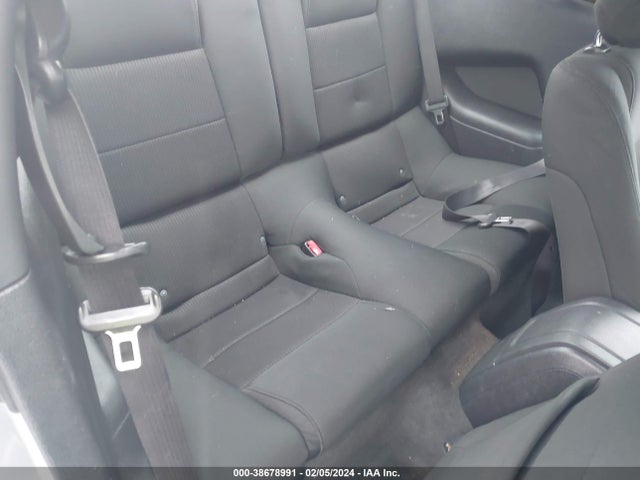 1ZVBP8AM7E5311064 Ford Mustang V6