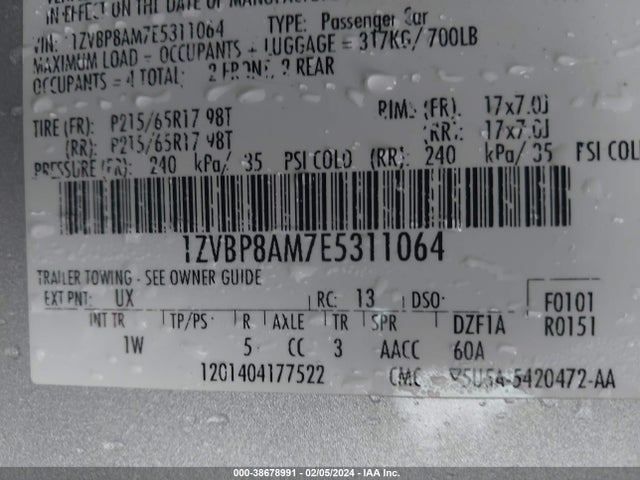 1ZVBP8AM7E5311064 Ford Mustang V6