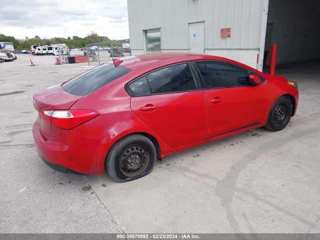 KIA FORTE LX 2016 KNAFK4A66G5597924 Image 4