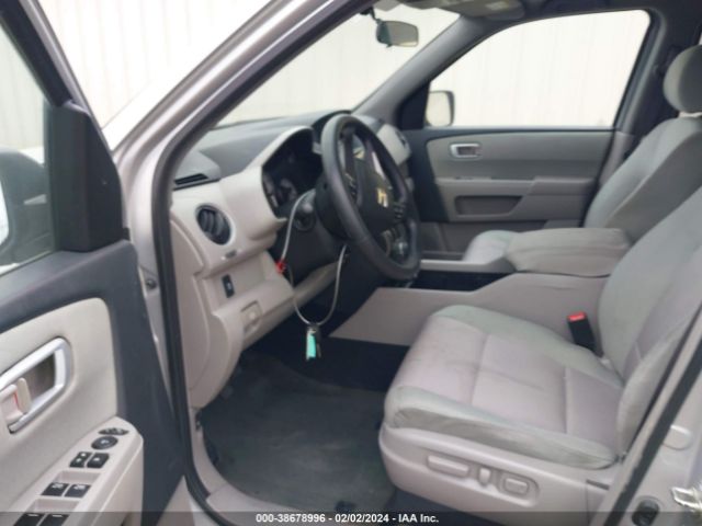 5FNYF3H38FB034344 Honda PILOT SE