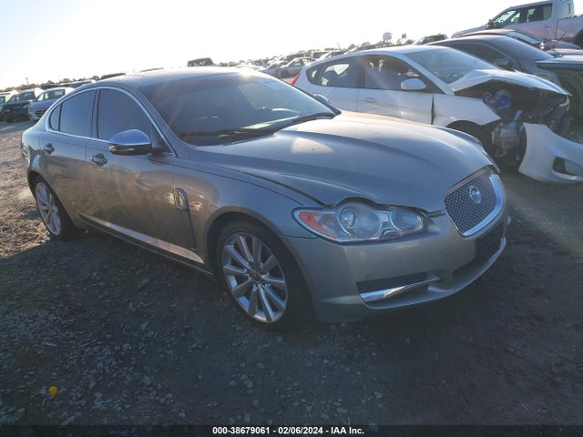 2011 JAGUAR XF SAJWA0GB7BLR93160 Photo 0