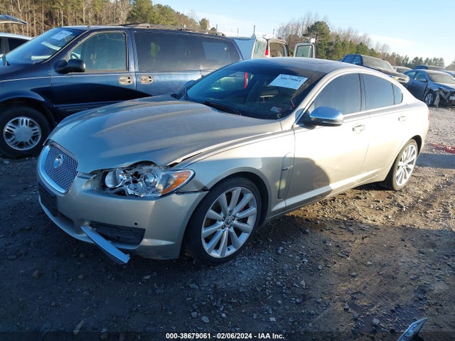 2011 JAGUAR XF SAJWA0GB7BLR93160 Photo 1