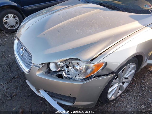 2011 JAGUAR XF SAJWA0GB7BLR93160 Photo 5