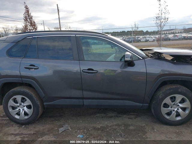 Toyota RAV4 LE 2020 2T3G1RFV0LW089703 Image 13