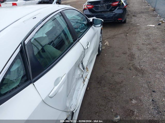 Honda Civic Lx 2018 2HGFC2F52JH507383 Image 17