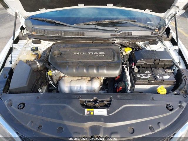 Chrysler 200 Limited 2015 1C3CCCAB6FN680671 Image 10