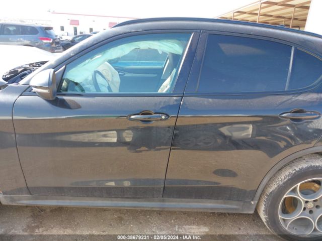 ZASFAKPN1J7B89729 Alfa Romeo Stelvio Sport Awd