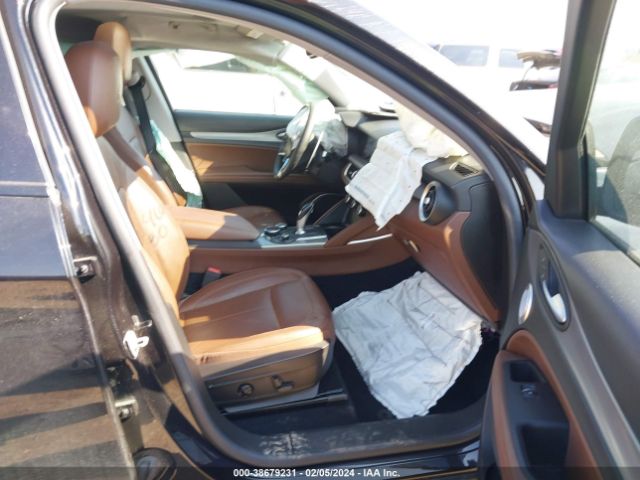 ZASFAKPN1J7B89729 Alfa Romeo Stelvio Sport Awd