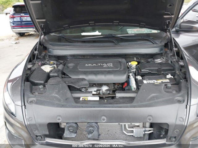 1C4PJLCB4JD542853 Jeep Cherokee Latitude Fwd