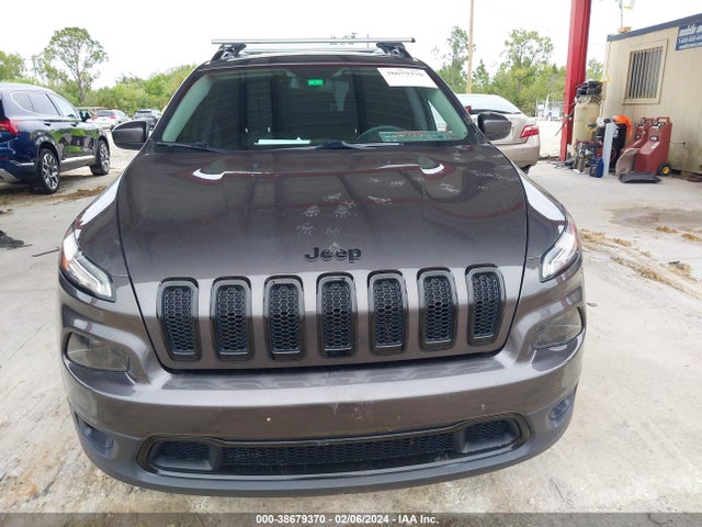 1C4PJLCB4JD542853 Jeep Cherokee Latitude Fwd