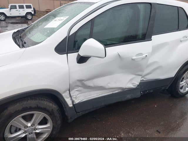 Chevrolet TRAX LS 2019 3GNCJKSB6KL275180 Image 6