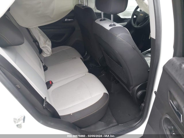 Chevrolet TRAX LS 2019 3GNCJKSB6KL275180 Image 8