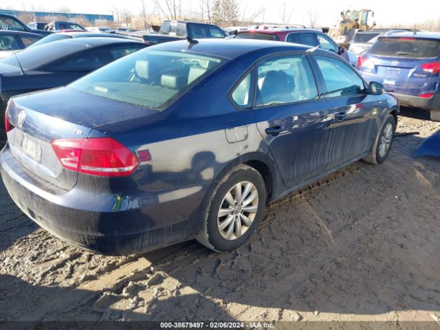1VWAT7A30EC080920 Volkswagen Passat 1.8t Wolfsburg Edition