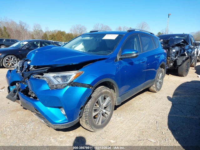 Toyota Rav4 Xle 2016 JTMWFREV7GJ075154 Image 2