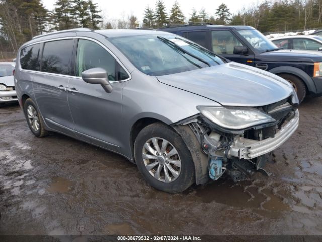 Auction sale of the 2018 Chrysler Pacifica Touring L, vin: 2C4RC1BG0JR144007, lot number: 38679532