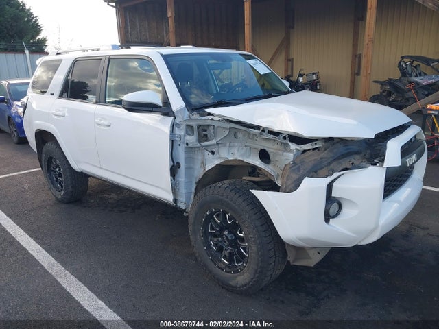 Toyota 4RUNNER SR5 2017 JTEBU5JR2H5406850 Image 1
