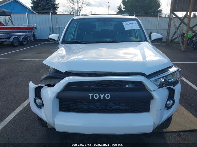 Toyota 4RUNNER SR5 2017 JTEBU5JR2H5406850 Image 13
