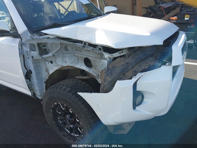 Toyota 4RUNNER SR5 2017 JTEBU5JR2H5406850 Image 6