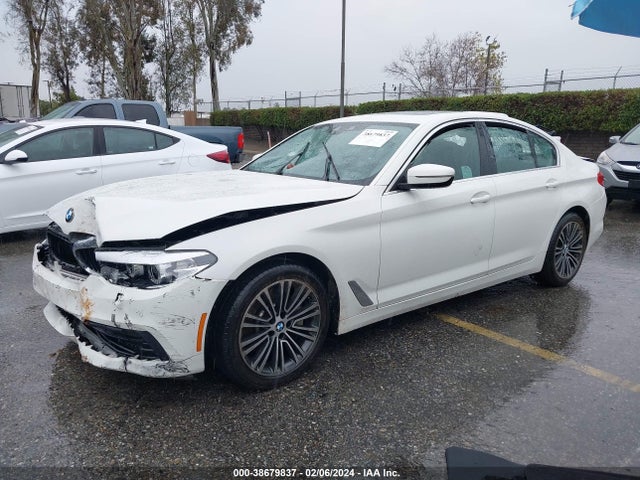 BMW 530I 2019 WBAJA5C56KBX87398 Image 2