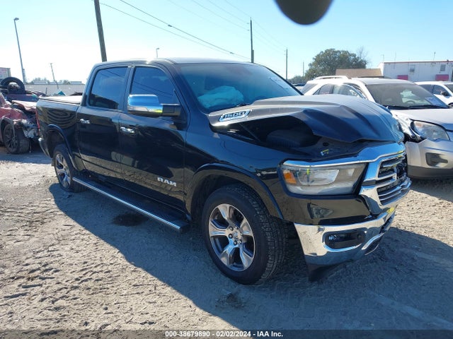 RAM 1500 Laramie  4x2 5'7 Box 2021 1C6RREJT7MN542697 zdjęcie główne