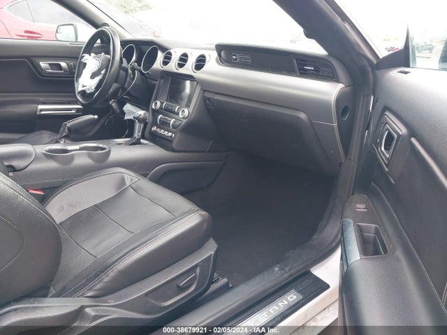 Ford Mustang Ecoboost Premium Fastback 2020 1FA6P8TH8L5131986 Image 5