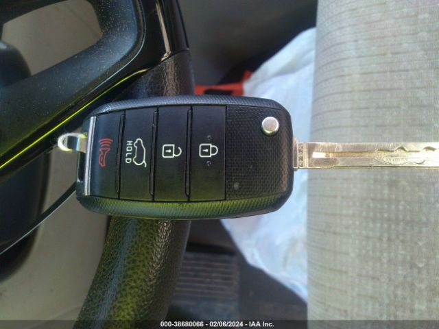 KNDMA5C14H6277419 KIA Sedona L