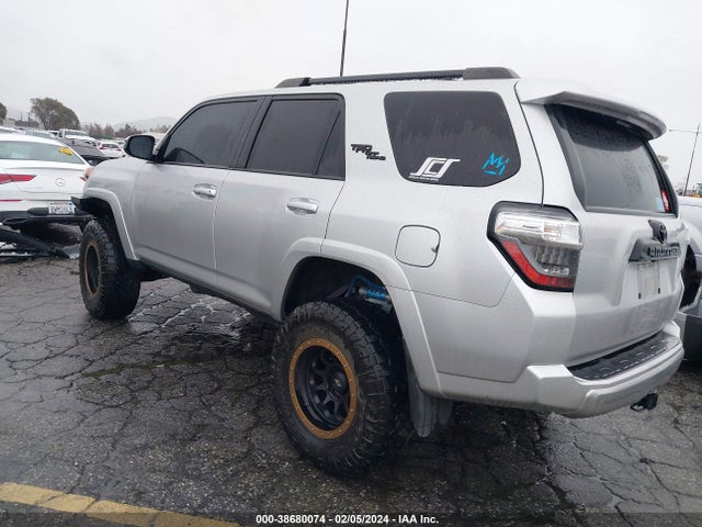 Toyota 4runner Trd Off Road 2021 JTEPU5JR2M5870883 Image 3