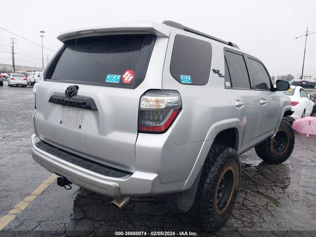 Toyota 4runner Trd Off Road 2021 JTEPU5JR2M5870883 Image 4
