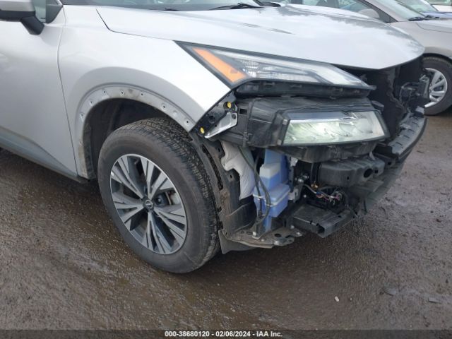 5N1BT3BB5NC693598 Nissan Rogue Sv Intelligent Awd