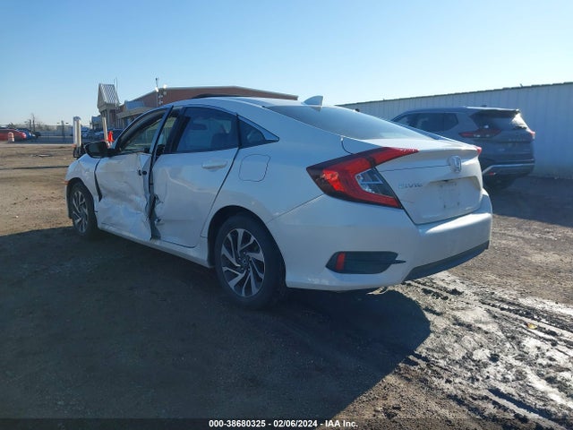 Honda CIVIC EX 2018 2HGFC2F72JH534116 Image 3