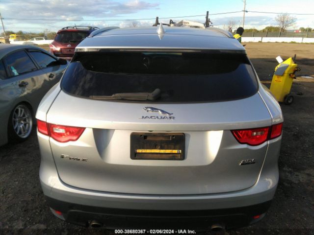 SADCJ2FX4JA299454 Jaguar F-pace 25t Premium