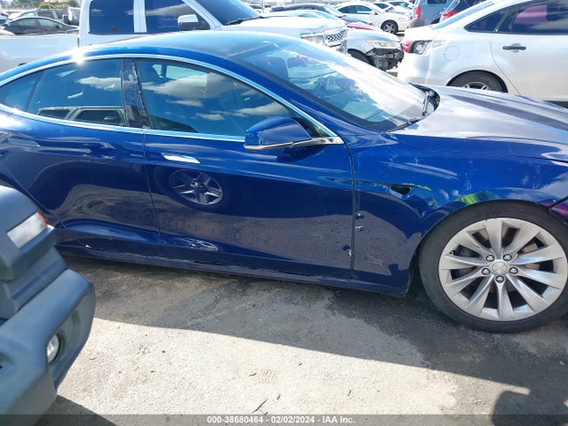 Tesla Model S 60/75 2017 5YJSA1E16HF178814 Image 13