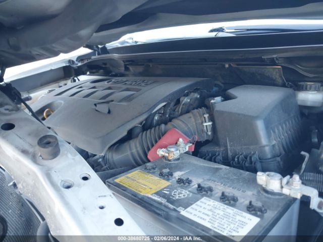 JTNKARJE3JJ573843 Toyota COROLLA IM