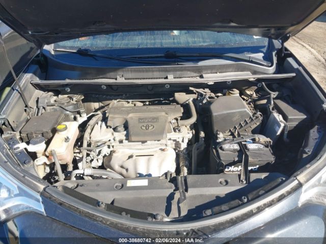 2T3JFREV8JW742302 Toyota RAV4 SE