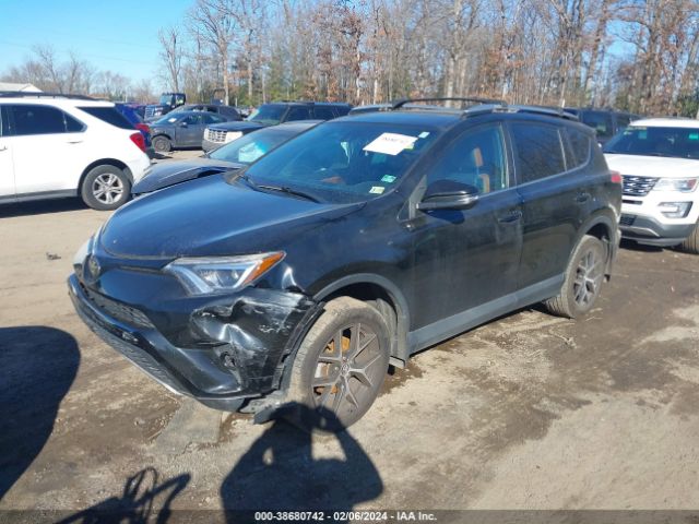 2T3JFREV8JW742302 Toyota RAV4 SE