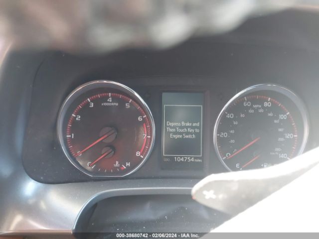 2T3JFREV8JW742302 Toyota RAV4 SE