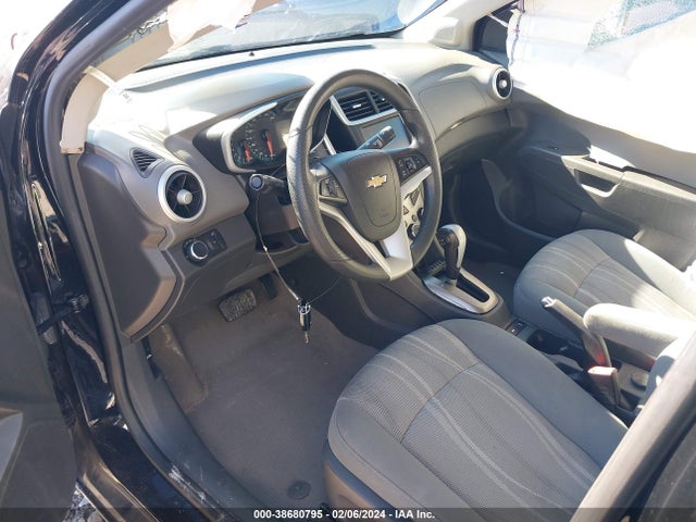 Chevrolet Sonic Lt Auto 2017 1G1JD5SH5H4133326 Image 5