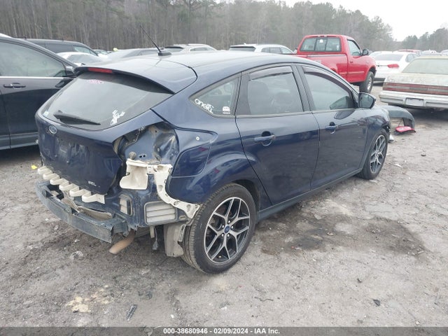 Ford FOCUS SEL 2017 1FADP3M29HL345862 Image 4