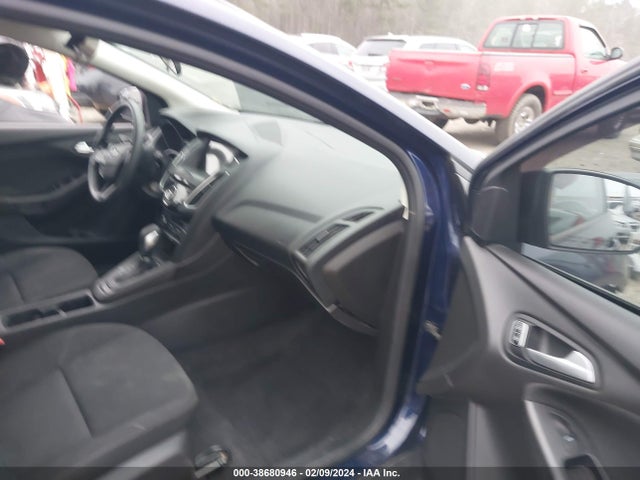 Ford FOCUS SEL 2017 1FADP3M29HL345862 Image 5