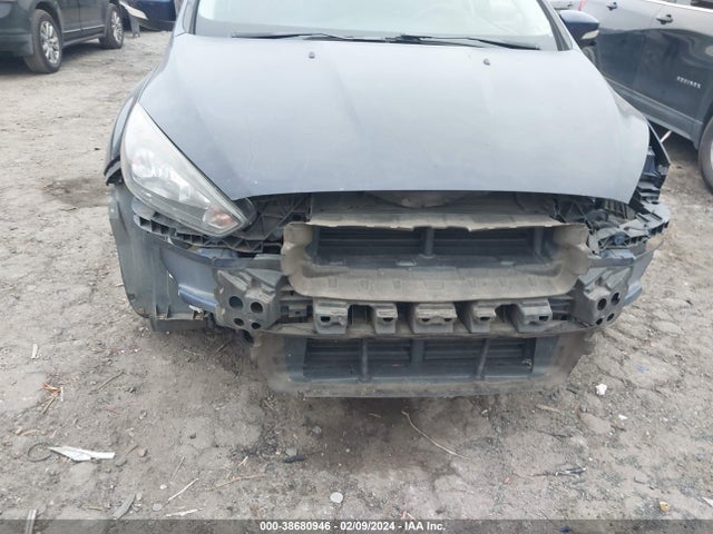 Ford FOCUS SEL 2017 1FADP3M29HL345862 Image 6