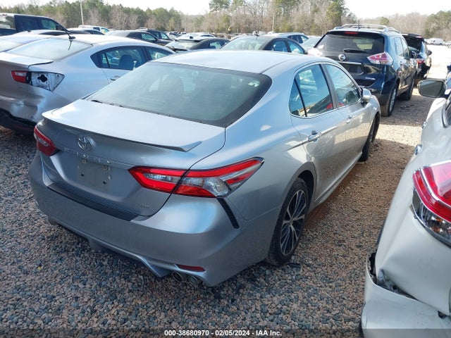 Toyota CAMRY SE 2018 4T1B11HK4JU020596 Image 4